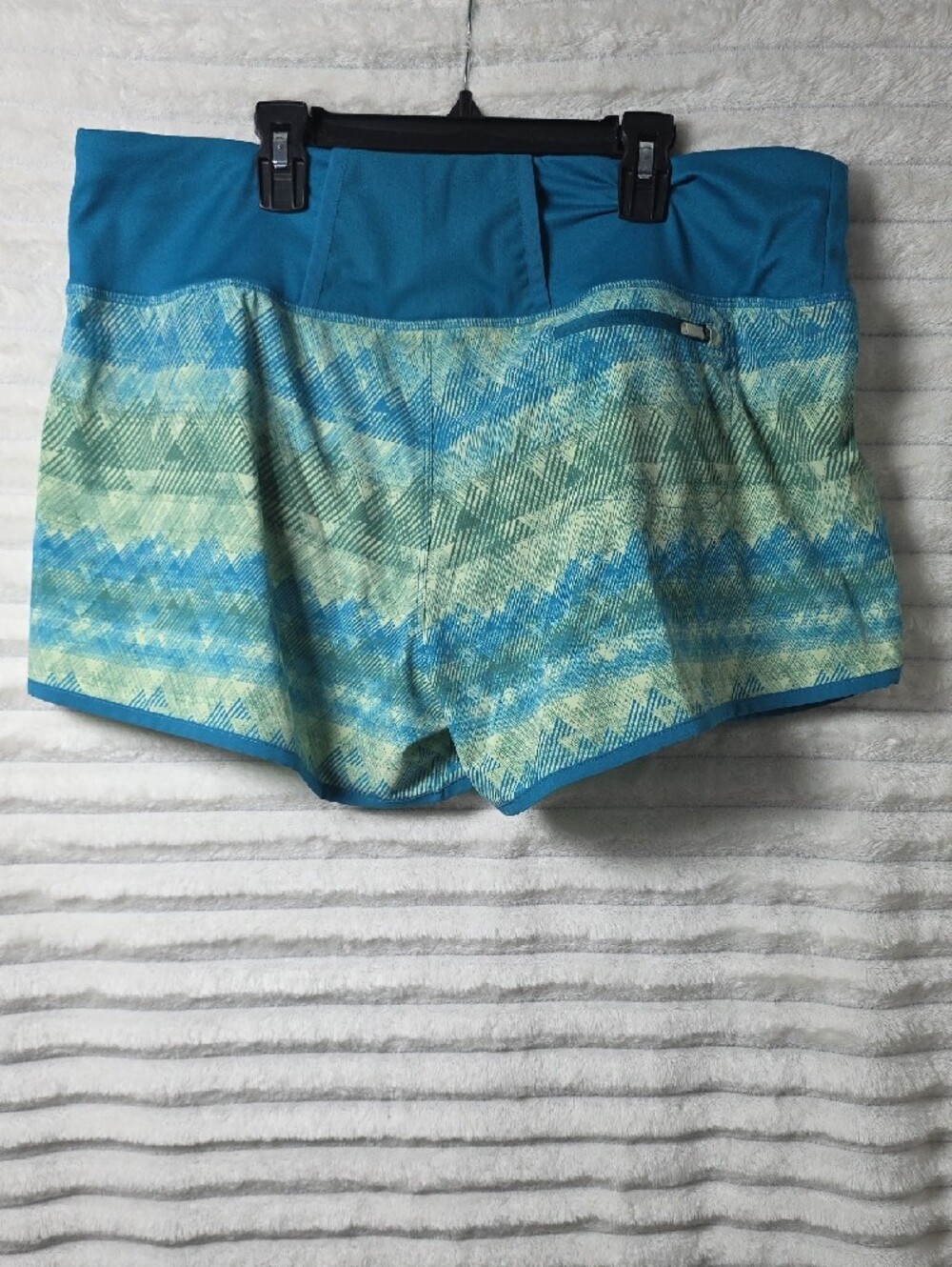 0482 Korsa Women's Athletic Shorts with Built In Underwear; XL - Picture 3 of 3